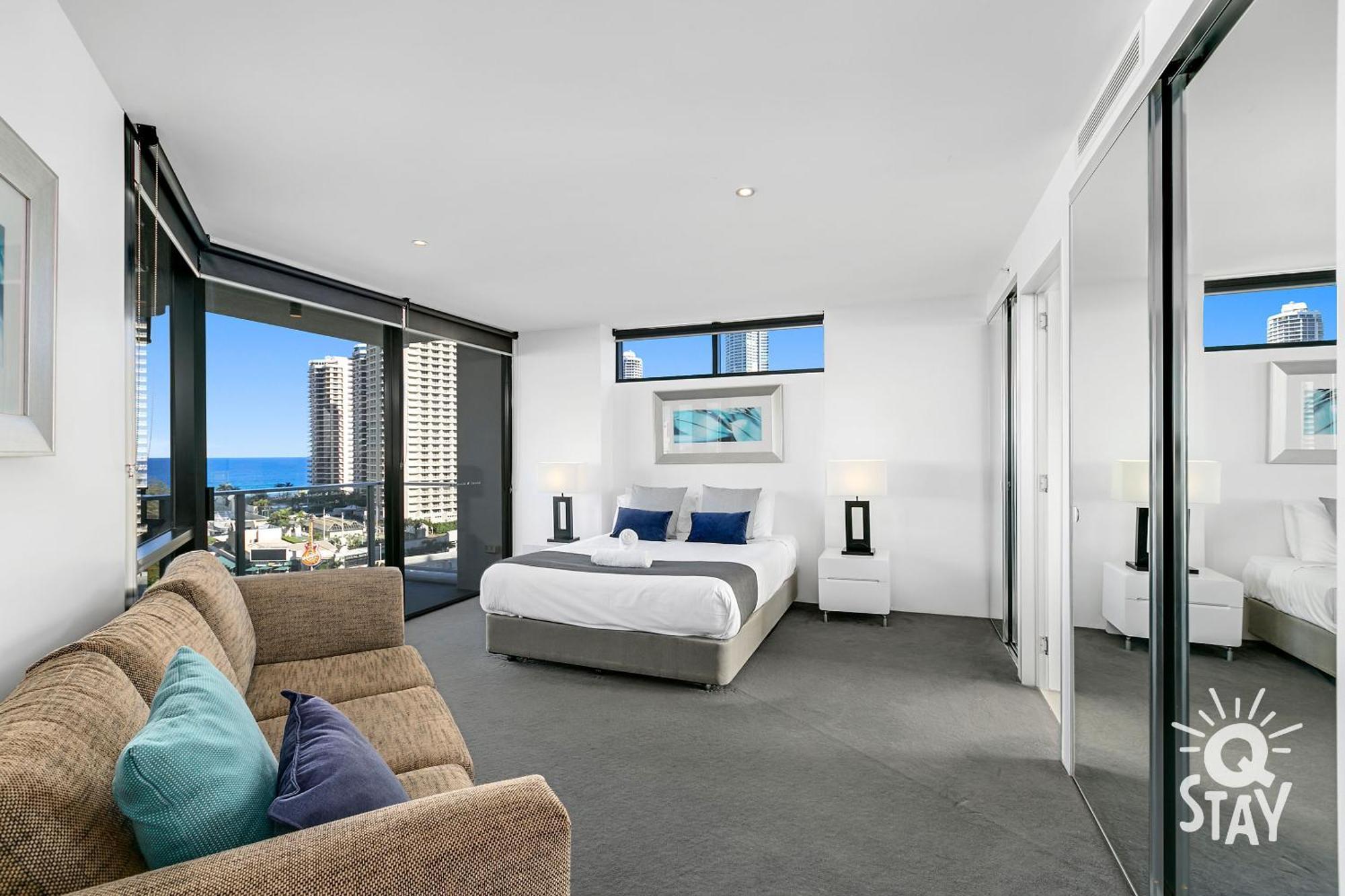 Circle On Cavill - Qstay * Gold Coast